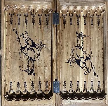 Нарды: Набор деревянных нард с уникальной резьбой, изображающей львов, орлов — 1