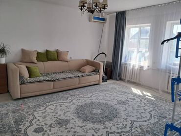 Продажа комнат: Продаётся тёплый и уютный дом! Участок — 10 соток, территория ровная и — 2