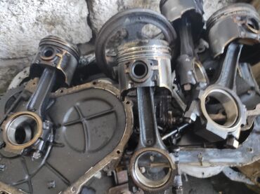Aksesuarlar və tüninq: Vaz motoru detallari satilir.Motora aid butun detallar var