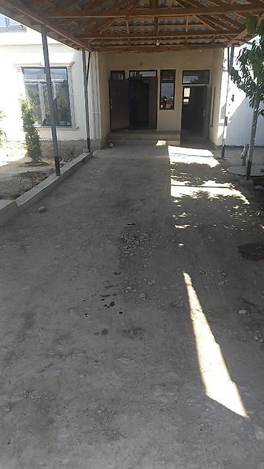 Продажа коттеджей и домов: Продаётся дом с участком. Описание: - Кирпичный дом с мансардным — 4