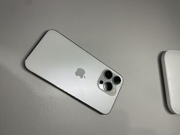 продам айфон 13 про: IPhone 13 Pro, Б/у, 128 ГБ, Белый, Коробка, 83 %