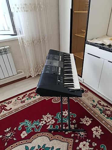 гитара кылы: Синтезатор Yamaha PSR-E403 с подставкой - 61 полноразмерная клавиша с — 1
