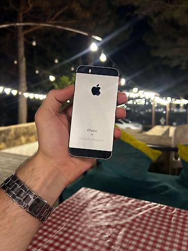 iphone sr: IPhone SE, Gümüşü, Barmaq izi — 3