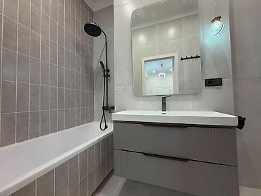 Продажа квартир: 3 комнаты, 75 м², Асанбай мкр Элитка, 10 этаж, Дизайнерский ремонт at lalafo.kg — 13 Продажа квартир: 3 комнаты, 75 м², Асанбай мкр Элитка, 10 этаж, Дизайнерский ремонт — 13