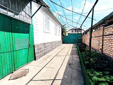 Продажа коттеджей и домов: 🏡 **Срочно продаётся дом в районе рынка Баят** 🏠 Дом **1,5 этажный — 14