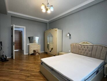 Uzunmüddətli kirayə mənzillər: Ağ şəhərdə 2 otaqlı əla təmirli mənzil kirayə verilir. Mənzil tam — 17