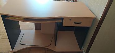 mdf metbex mebelleri: Kompyuterish masası satılır.Ayaqlari tekerlidir — 1