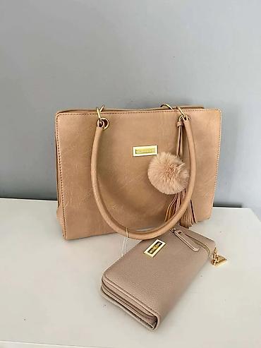 Putni koferi i torbe: GUESS ženska torba + novčanik – set - Elegantan set sastavljen od — 8