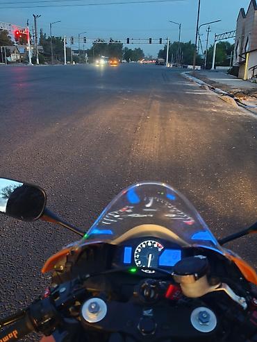 gsx 200: Спортбайк Honda, 600 куб. см, Бензин, Взрослый, Б/у — 2