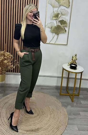 pantalone sat: ✅Ženske elegantne pantalone sa visokim strukom i kaišem
2300 din — 4