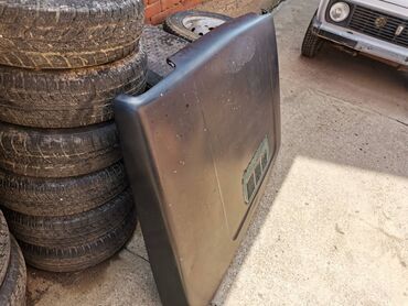 Auto delovi: Prednja hauba Lada 21213,21214 Niva br.3. Polovna, ocuvana. Skinuta sa — 5