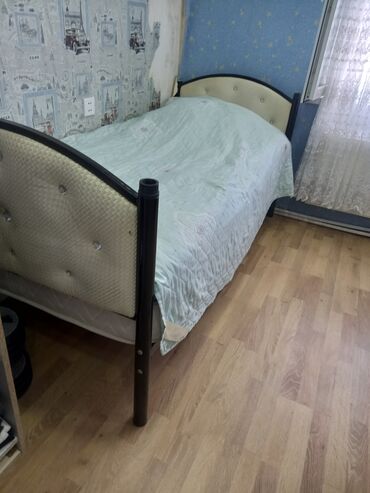 tek neferlik matras: İşlənmiş, Təknəfərlik çarpayı, Bazasız, Matras ilə, Siyirməsiz, Azərbaycan