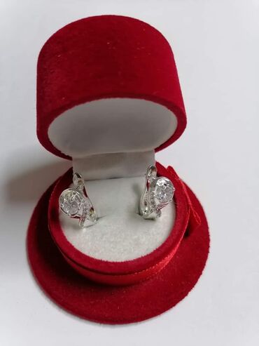 Minđuše: Cena: 800 din. K — 16