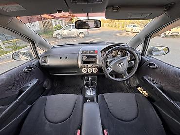 Honda: Honda Fit: 2003 г., 1.5 л, Бензин, Хэтчбэк — 5