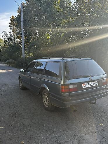 Volkswagen: Volkswagen Passat Variant: 1990 г., 1.8 л, Механика, Бензин, Универсал — 4