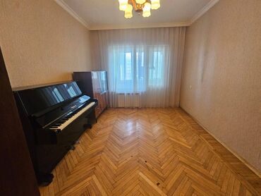 Uzunmüddətli kirayə mənzillər: Azadlıq metrosuna əyaqla 2 dəqiqə məsafədə 9 mərtəbəli binanın 3-cü — 5