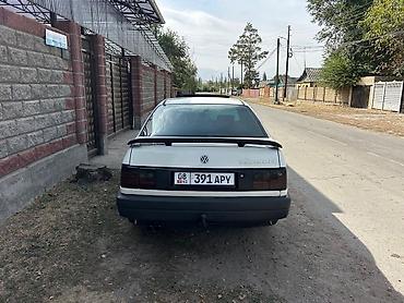 Volkswagen: Volkswagen Passat: 1989 г., 1.8 л, Механика, Бензин, Седан — 2