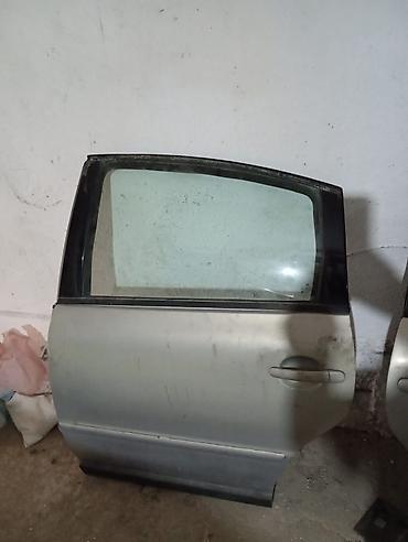 qolf 4 ehtiyyat hissələri: Walcvagen passat B5 maşın sökülüb,bütün ehtiyat hissələri var. Ön — 4