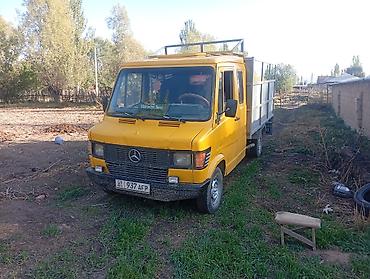 уваз борт: Грузовой бортовой автомобиль Mercedes-Benz (кабина-жакет, желтый цвет) — 1