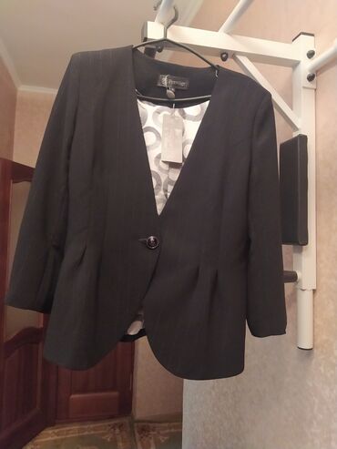 пиджак черный: Пиджак, Классическая модель, Твид, Без воротника, Made in KG