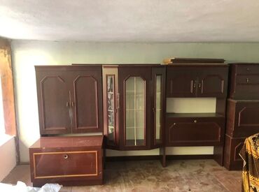 купить туалетный столик с зеркалом и подсветкой бу: ШКАФ, СТЕНКА торг возможен