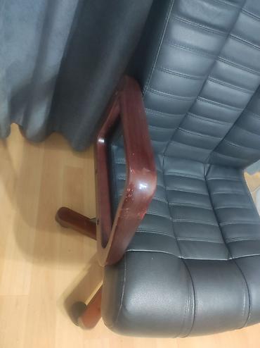 Офисные кресла: Продаю руководительское кресло "Атлант- экстра" натуральная кожа и — 10
