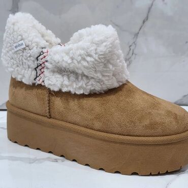 Čizme: Čizme — 16