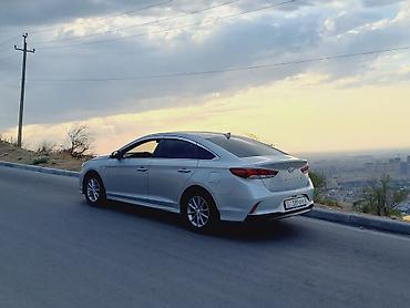 Hyundai: Hyundai Sonata: 2020 г., 2 л, Автомат, Газ, Седан — 5