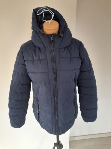 jack wolfskin jakne: M (EU 38), L (EU 40), Single-colored, With lining