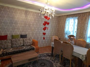 Uzunmüddətli kirayə mənzillər: 3-otaqlı mənzil kirayə verilir, 28 May m., 90 m² Her bir şeraiti var — 6