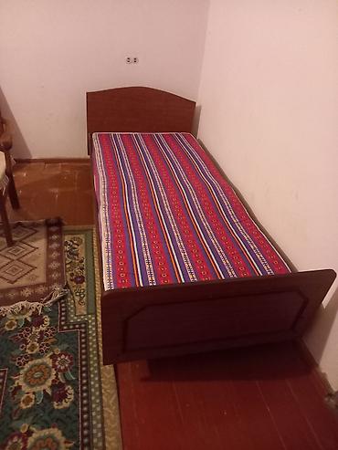 divan carpayi: Salam tek neferlik kravat 5 ededir tecili satilir riyal alan gelib — 9