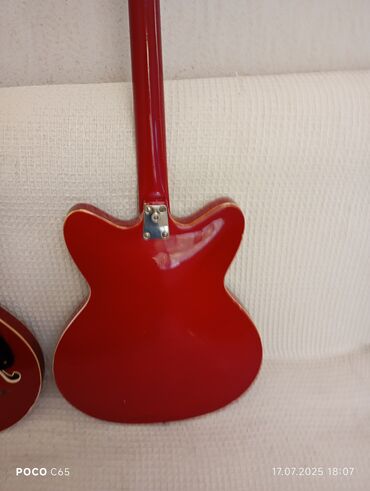 Elektro gitaralar: Elektron gitara, 6 sim, İşlənmiş, Ünvandan götürmə — 13