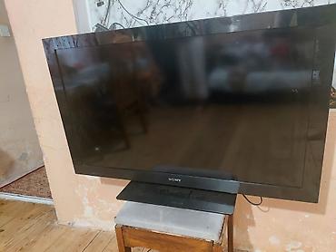 Sony Bravia LCD televizor - Təxmini diaqonal: 40–42 düym (geniş