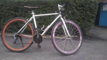 моторчик для велосипеда: Продаю корейский велосипед
Размер колес 28 см