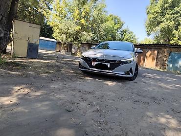 geeli coolray: Hyundai Avante: 2022 г., 1.6 л, Вариатор, Гибрид, Седан — 2