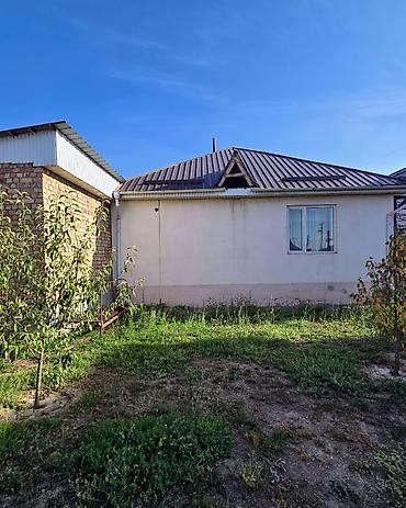 Үйлөр: ✨ Продаётся дом в с. Кожомкул (Восст - 1) ✨ 🏡 Характеристики: • — 4