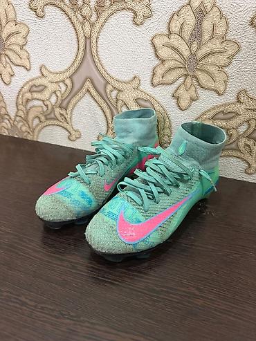 nike react: Футбольные бутсы Nike Merc носил примерно 7,8 раз - Тип покрытия — 2