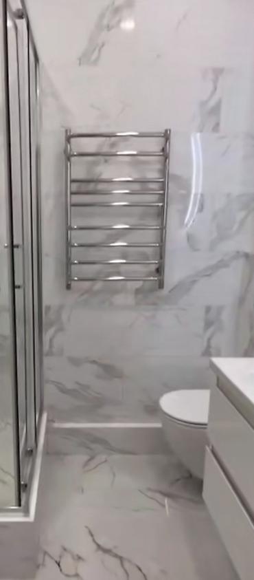 Укладка плитки: Подготовка стен для укладки, Подготовка стен для грунтовки, Резка плитки | Керамическая плитка, Керамогранитая плитка, Мозаичная плитка | Вертикальная укладка, Диагональная укладка, Горизонтальная укладка Больше 6 лет опыта — 21