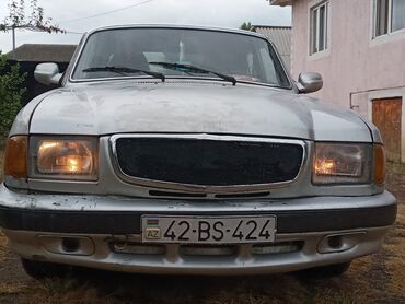 QAZ: QAZ 3110 Volga: 2.4 l | 2003 il 425736 km Sedan