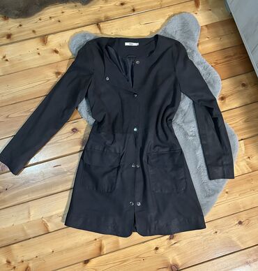 ženske zimske jakne c a: S (EU 36), Novo, Sa postavom, Jednobojni