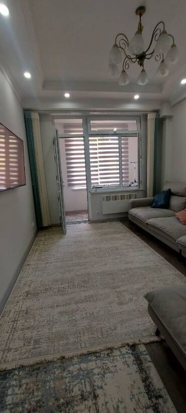 Продажа квартир: 3 комнаты, 79 м², 1 этаж — 13