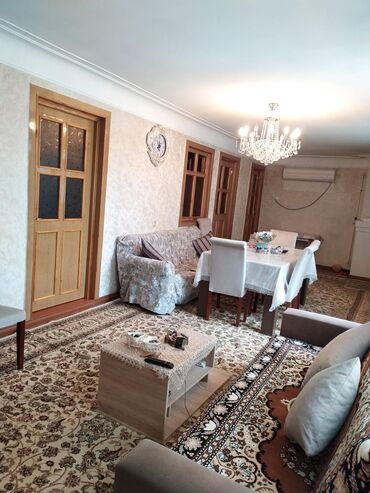 gence prospekti evler: 8-ci mikrorayon 4 otaqlı, 95 kv. m, Kredit yoxdur, Orta təmir