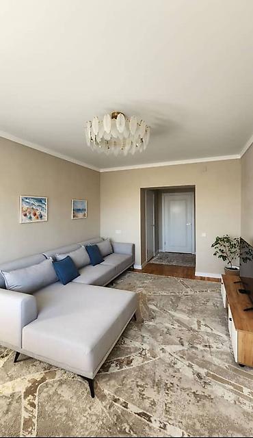 70: 3 комнаты, 70 м², ул. Московская / Турусбекова Индивидуалка, 5 этаж, Евроремонт — 1