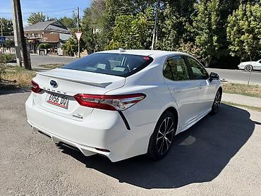 Toyota: Toyota Camry: 2020 г., 2.5 л, Автомат, Гибрид, Седан — 1