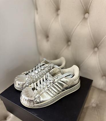 Личные вещи: Кроссовки, 36, Adidas Originals, Новый, цвет - Серебристый, Самовывоз — 2