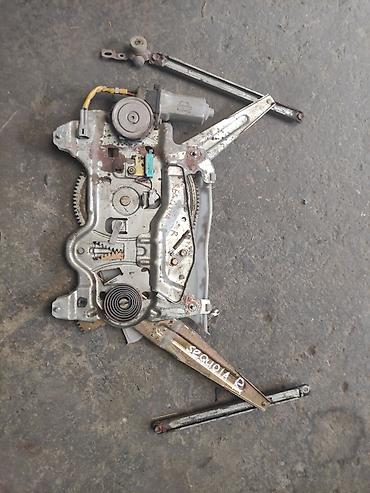 key maker: Toyota Sequoia стеклоподъёмник крышки багажника, Тойота Секвойя — 1
