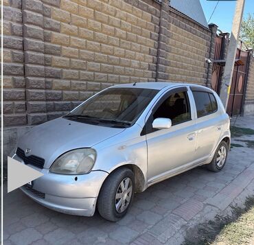 купить машины: Toyota Vitz: 2001 г., 0.1 - engine capacity л, Автомат, Бензин, Хетчбек