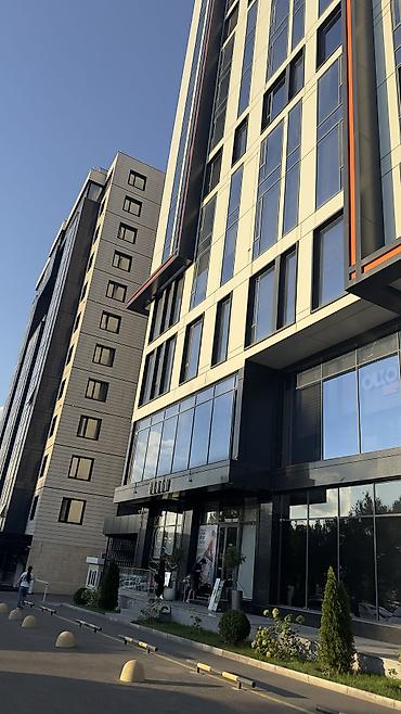 Аренда офисов: Аренда офисов, 90 м², В бизнес центре, 1 линия, С системой безопасности — 2