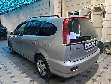 мото бокс: Honda Stream: 2002 г., 2 л, Механика, Бензин, Минивэн — 1