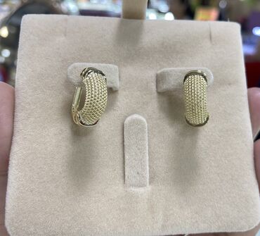 алтын сепичкалар: Сөйкөлөр, Үлгүсү 585, Кыстырмасыз, Аялдарга, Жаңы